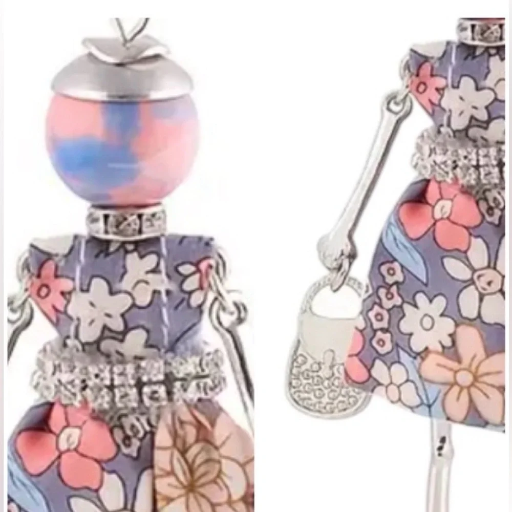 Boho Floral Doll Keychain - Picture 2 of 2
